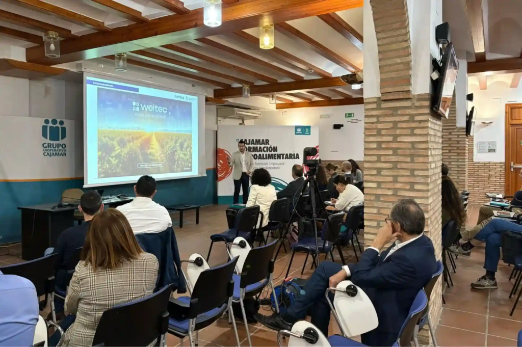 Jornada sobre sistemas alimentarios sostenibles desde el Centro de Experiencias Cajamar Sostenibilidad - Solo Hay Uno 11 Sistemas alimentarios sostenibles en Paiporta