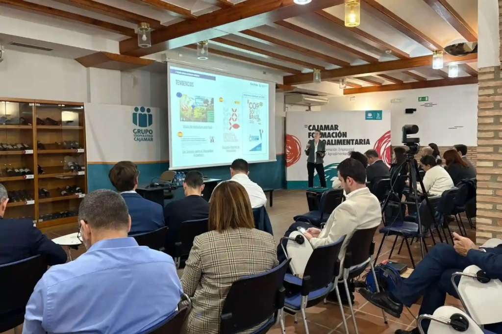 Jornada sobre sistemas alimentarios sostenibles desde el Centro de Experiencias Cajamar Sostenibilidad - Solo Hay Uno 12 Sistemas alimentarios sostenibles jornada Grupo Cajamar