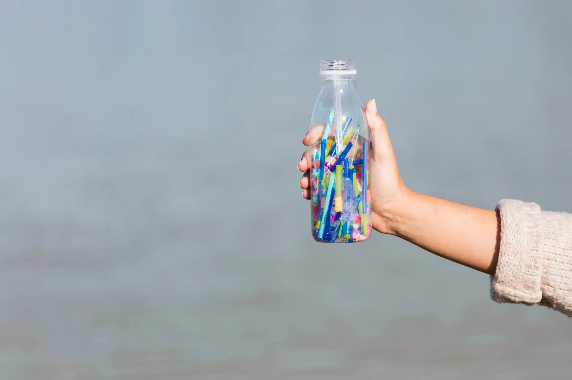 Los microplásticos en el océanos tienen consecuencias que no esperamos