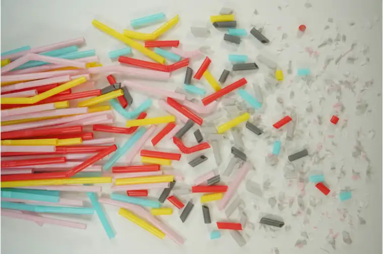 El color de los microplásticos es mucho más importante de lo que parece